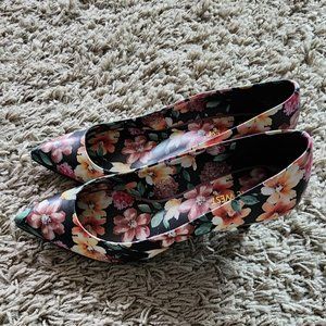 Nine West Soho Pointy Toe Pumps - Floral Leather 8M